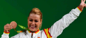 Lydia Valentín celebra su triunfo en Río 2016: Agencias.