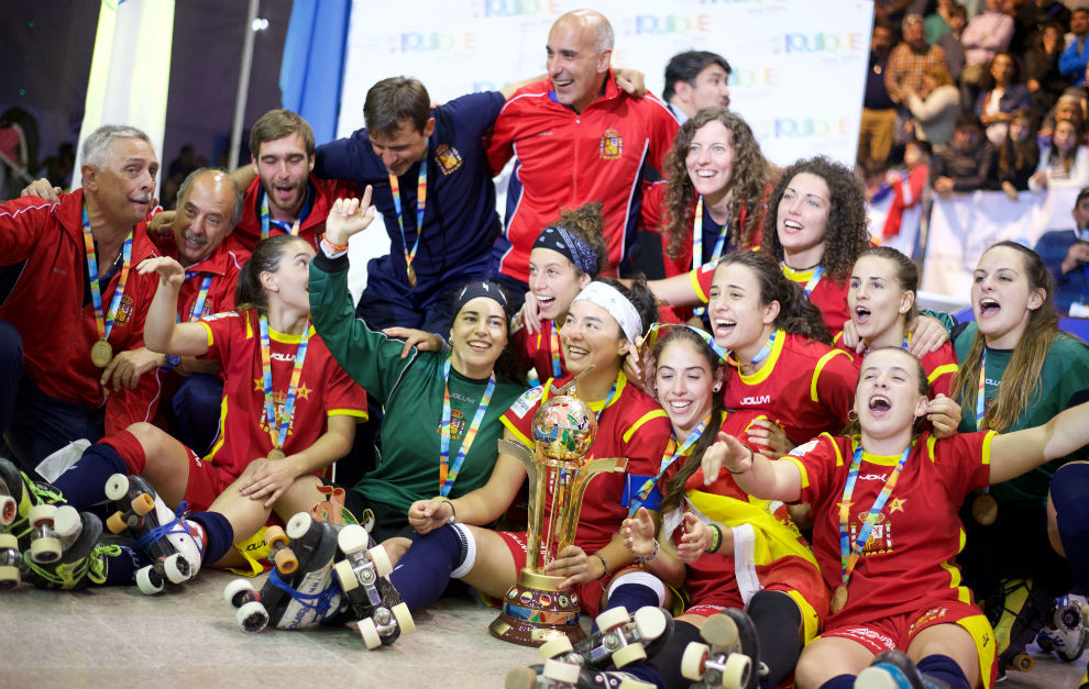 España celebrando su nuevo título mundial: Marcello Bulgarelli (FIRS).