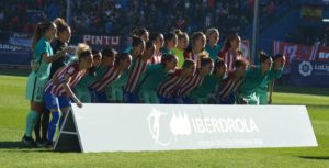 Los once titulares del Atlético Féminas y del Barcelona, juntos en el Calderón: Lucía Damiano.