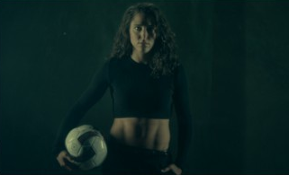 Vero Boquete en el videoclip 'Pasos de baile': Mario Viñuela.