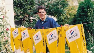 Miguel Induráin con sus cinco maillots amarillos: EFE.