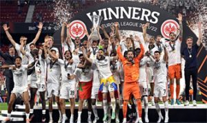 El Eintracht celebra su título de Europa League: Eurosport.