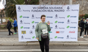 Servidora tras la carrera en el photocall de postureo: Ravelo.