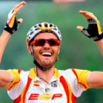 Samuel Sánchez a su llegada a meta en Pekín 2008: RTVE.