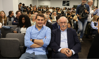 Iker Casillas y Vicente del Bosque: Ravelo.