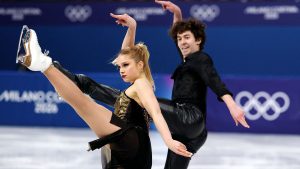 Los españoles Sofía Val y Asaf Kazimov ejecutando la danza rítmica en Milán-Cortina 2026: RTVE.