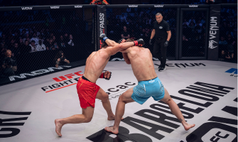 Enfrentamiento entre Dimitri Barkaia y Charlie Hatton: Olivia Talent.