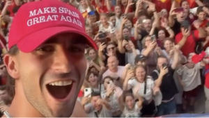 Ferran Torres celebra el triunfo del Mundial con el mensaje "Make Spain great again": Redes sociales.